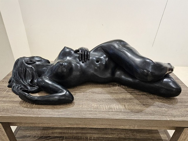 Akiko Bronze