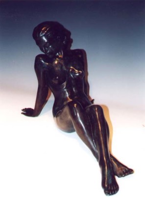 Lauren - Reclining